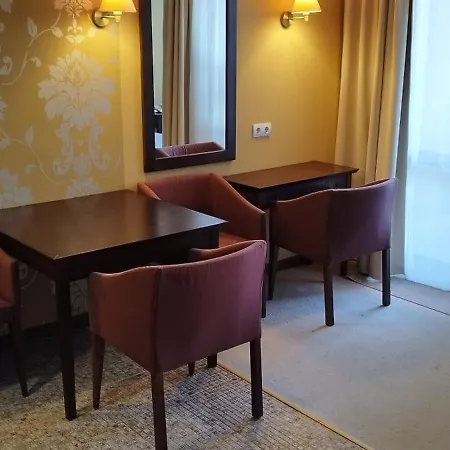 Barcelo Royal فندق 5*